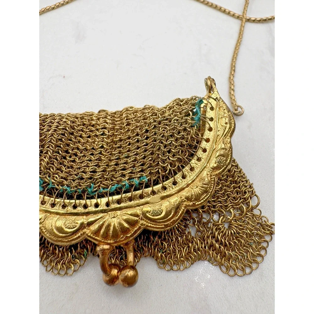 Antique Gilt Chainmail Mesh Coin Purse Evening Bag Vintage Kiss Lock 1940s Gold